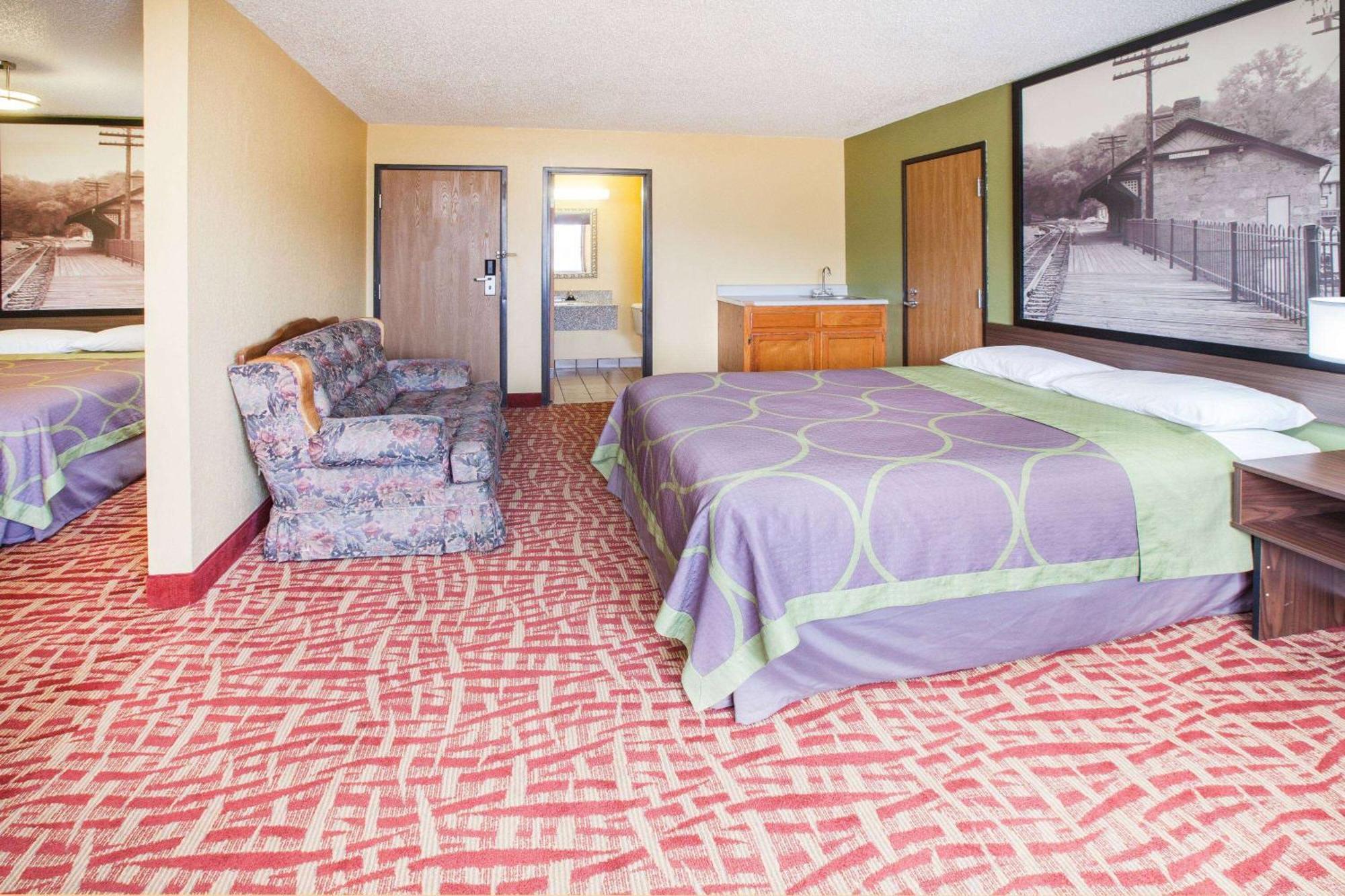 Super 8 By Wyndham Van Buren/Ft. Smith Area Екстер'єр фото