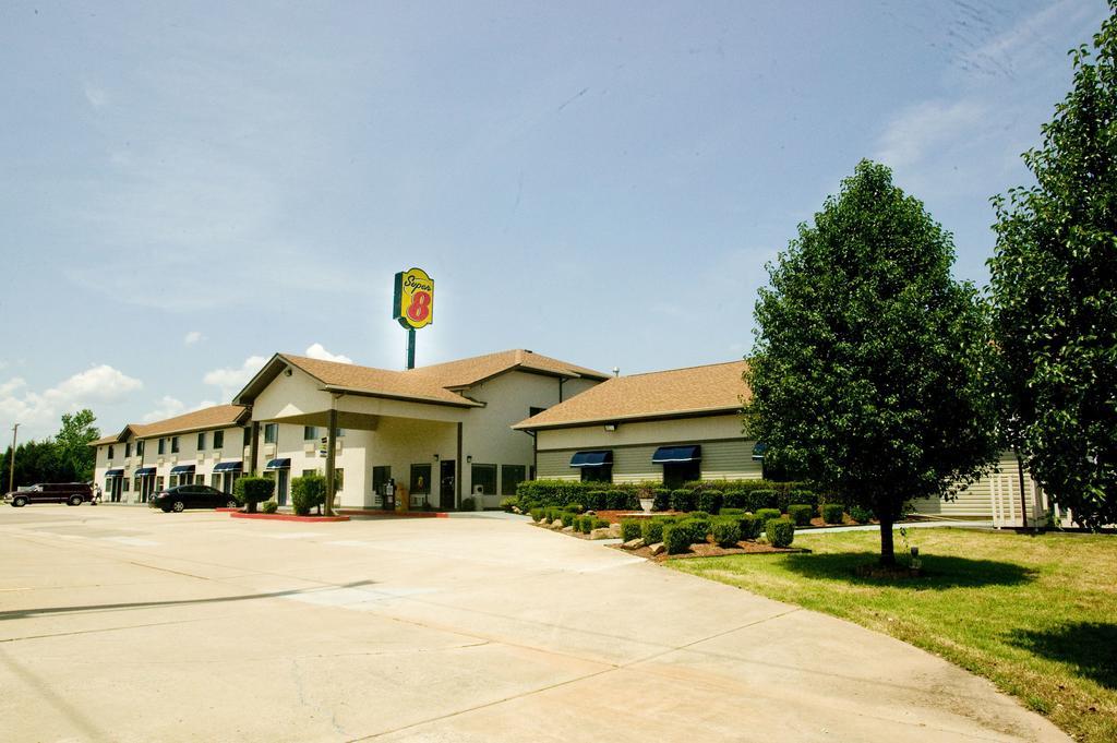 Super 8 By Wyndham Van Buren/Ft. Smith Area Екстер'єр фото